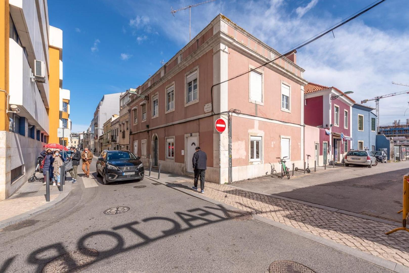 Guestready - Colourful And Modern Lxfactory Feriehus Lisboa